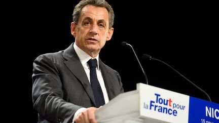 Nicolas Sarkozy s'exprime lors d'un meeting à Nice (Alpes-Maritimes), le 15 novembre 2016. (CITIZENSIDE / ERICK GARIN / AFP)