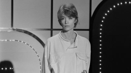 Françoise Hardy en 1985 dans l'émission "La belle vie" à Paris (GEORGES BENDRIHEM / AFP)