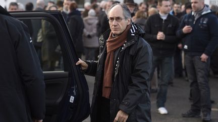 Le r&eacute;dacteur en chef de "Charlie Hebdo", G&eacute;rard Biard, le 16 janvier 2015 &agrave; Pontoise&nbsp;(Val-d'Oise) pour l'enterrement de Charb. (MARTIN BUREAU / AFP)