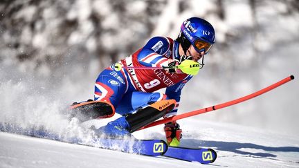 Victor Muffat-Jeandet doit renoncer à participer aux Jeux d'hiver de Pékin 2022 en raison d'une fracture de la cheville. (JEFF PACHOUD / AFP)