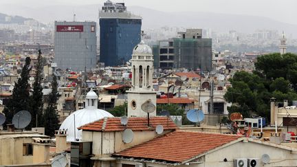 Vue du quartier d'Abou Roumaneh, à Damas (Syrie), en 2015, où l'ambassade des Emirats arabes unis doit rouvrir, le 27 décembre 2018. (LOUAI BESHARA / AFP)