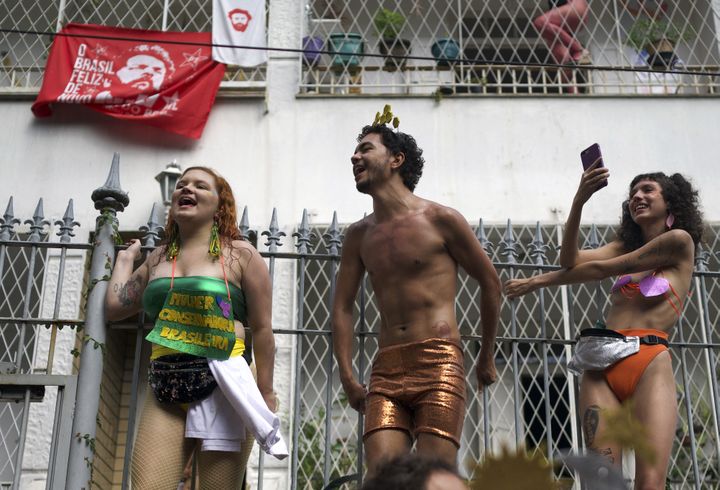 Carnival in the Santa Teresa neighborhood in Rio de Janeiro (February 11, 2023) (MAURO PIMENTEL / AFP)