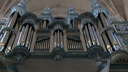 L'orgue de la basilique d'Alençon, restauré résonne enfin
 (France 3 / Culturebox)