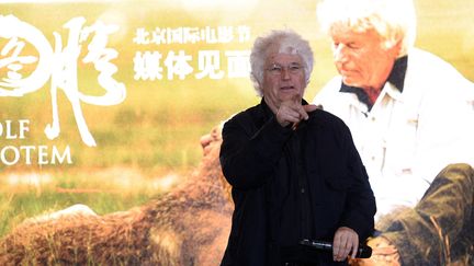 Le r&eacute;alisateur Jean-Jacques Annaud lors d'une conf&eacute;rence de presse sur son film "Le Dernier Loup", le 21 avril 2014. (AFP)