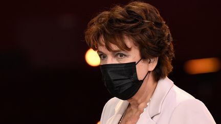 La ministre de la Culture Roselyne Bachelot sur la scène du Théâtre Mogador à Paris, le 1er février 2021. (BERTRAND GUAY / AFP)