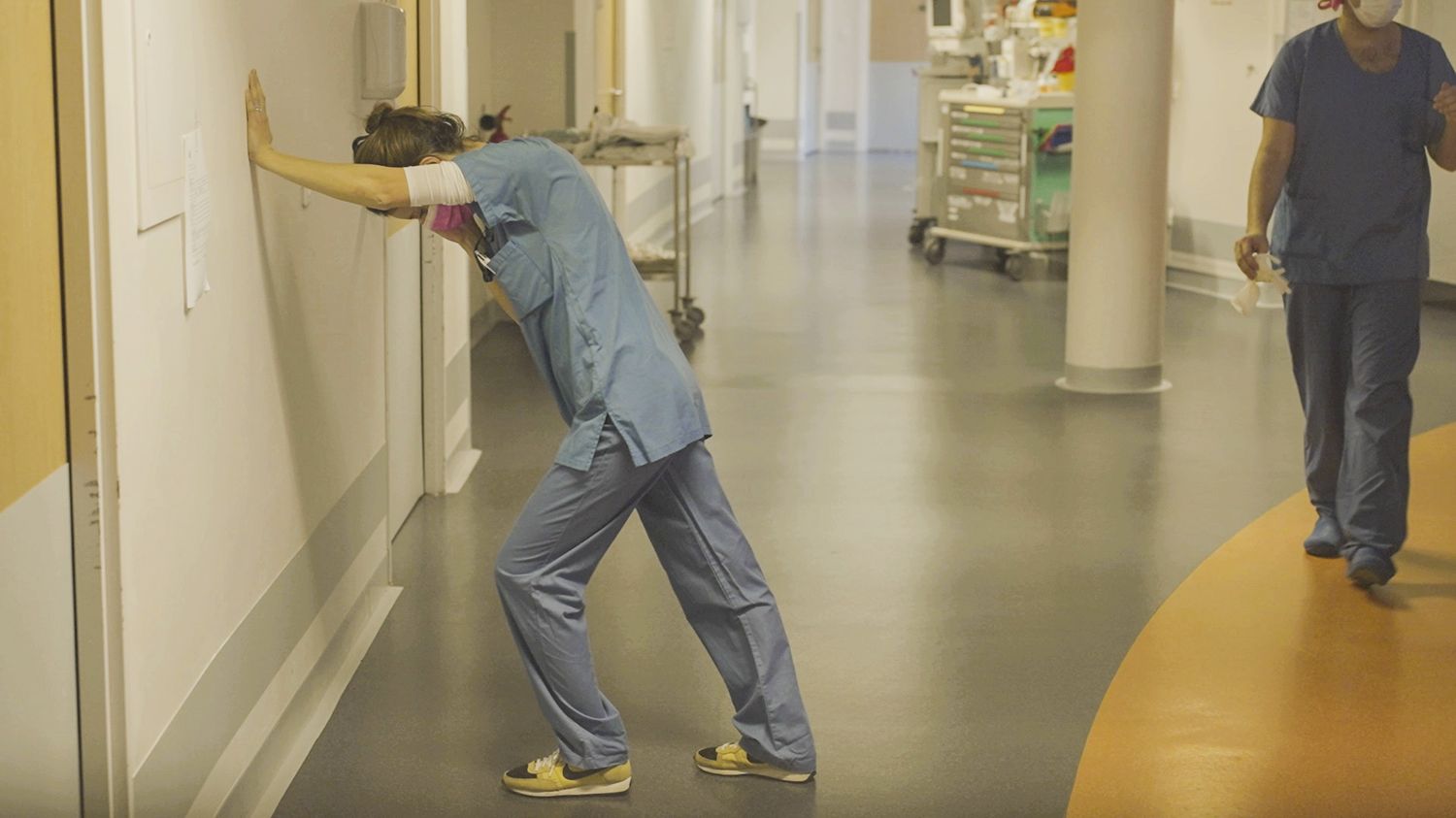 Exploring the Overcrowded Emergency Room at Le Mans Hospital: Patients Piling Up with No Space Left