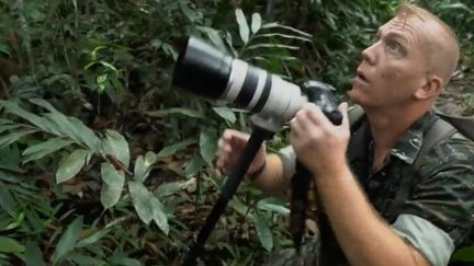 Un ancien militaire français organise des virées dans la jungle thaïlandaise pour prendre en photo la faune locale.&nbsp; (FRANCE 2)