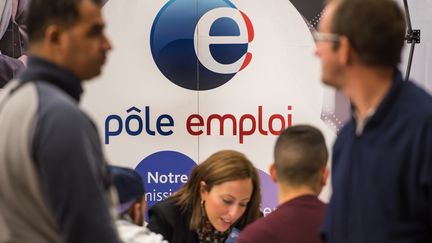 A l'agence P&ocirc;le emploi de Villeneuve-d'Ascq (Nord), le 30 septembre 2014. (PHILIPPE HUGUEN / AFP)