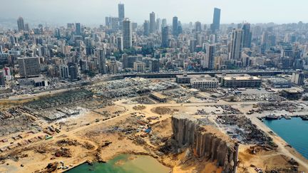 Une vue aérienne du port de Beyrouth, le 7 août 2020, au Liban. (AFP)