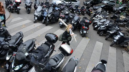 Un parking pour deux-roues, à Paris, le 10 septembre 2013. (WALTRAUD GRUBITZSCH / ZB / AFP)