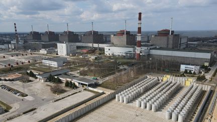 La centrale nucléaire de Zaporijia (Ukraine), le 5 avril 2022, sur une photo diffusée par l'agence Sputnik, contrôlée par l'Etat russe. (SPUTNIK VIA AFP)