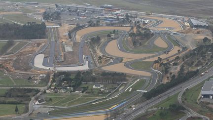 Vue a&eacute;rienne du circuit Bugatti au Mans (Sarthe), en 2008. (DENIS LAMBERT  / MAXPPP)