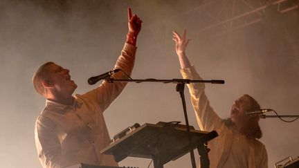 Tom McFarland et Josh Lloyd-Watson, les deux amis à la base de Jungle. (JOSE COELHO / LUSA)