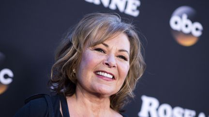 L'actrice Roseanne Barr lors de l'avant-première de la série "Roseanne" à Burbank (Californie, Etats-Unis), le 23 mars 2018. (VALERIE MACON / AFP)