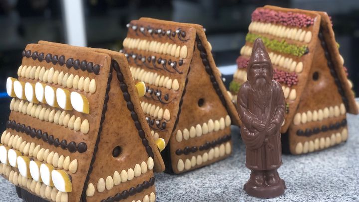 Les gourmandises en pain d'épice sont une spécialité que l'on retrouve sur les marchés de la Saint-Nicolas. (CHRISTINE FERBER)