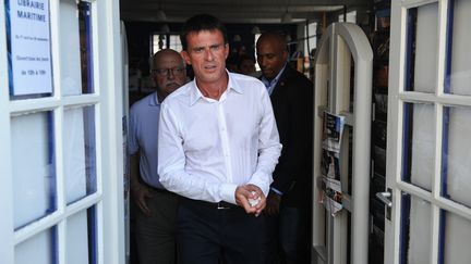 Le Premier ministre Manuel Valls &agrave; La Rochelle&nbsp;(Charente-Maritime) en marge de l'universit&eacute; du PS, le 29 ao&ucirc;t 2015. (XAVIER LEOTY / AFP )