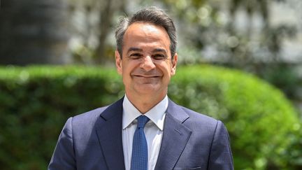 l'ancien Premier ministre conservateur Kyriakos Mitsotakis, à Athènes, le 22 mai 2023. (LOUISA GOULIAMAKI / AFP)