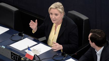 Marine Le Pen, le 15 décembre 2015 au Parlement européen de Strasbourg (Bas-Rhin). (FREDERICK FLORIN / AFP)