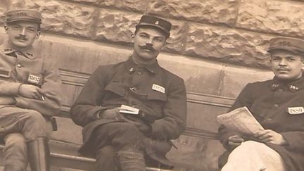 Georges Noël (au centre) en 1917. (FRANCE 3)