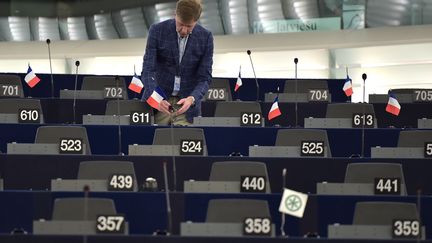 Un assistant parlementaire à Bruxelles, le 4 juillet 2016. Image d'illustration. (PATRICK HERTZOG / AFP)