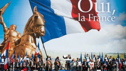 Une majorité de Français considèrent le FN comme étant "un parti comme les autres". (BERTRAND LANGLOIS / AFP)