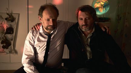 Denis Podalydès et Bruno Podalydès dans "Les 2 Alfred" de&nbsp;Bruno Podalydès (2020).&nbsp; (AFBRILLOT)