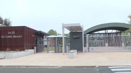 L'entrée principale du lycée Edouard-Branly, à Créteil, le 22 octobre 2018. (AURORE MESENGE / AFP)