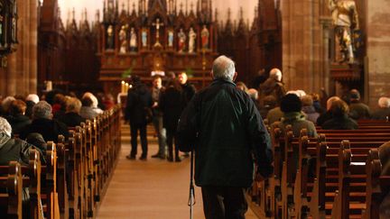 Une messe dans une église en Alsace. (Illustration).&nbsp; (VINCENT VOEGTLIN / MAXPPP MAXPPP)