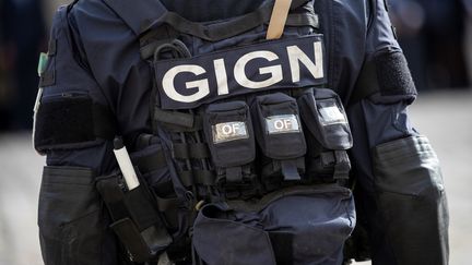 Un&nbsp;membre du Groupe d'intervention de la Gendarmerie nationale (GIGN), photo d'illustration. (THOMAS SAMSON / AFP)