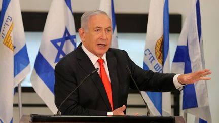 Le Premier ministre israélien, Benyamin Nétanyahou, lors d'une conférence de presse à Beit Shemesh, le 8 septembre 2020. (ALEX KOLOMIENSKY / POOL / AFP)