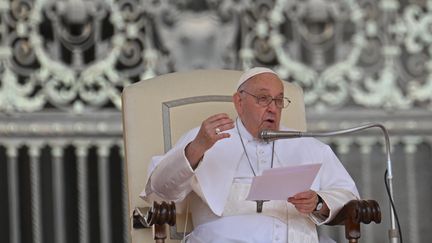 Le pape François, au Vatican, le 31 mai 2023. (ALBERTO PIZZOLI / AFP)