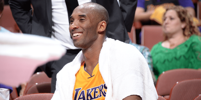 Kobe Bryant n'est plus qu'à quelques encablures de "MJ" en nombre de points marqués