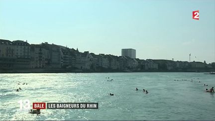 Bâle : les baigneurs du Rhin