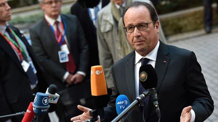 &nbsp; (François Hollande à Bruxelles, au sommet extraordinaire des chefs d'Etats européens consacré aux migrants. © REUTERS/Eric Vidal)