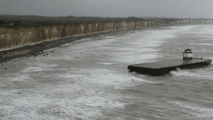 Intempéries : les dégâts de la tempête Darragh sur la façade Atlantique (France 2)