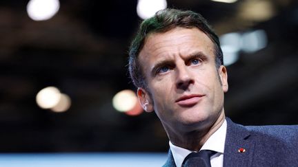 Emmanuel Macron au Mondial de l'Auto de Paris, le 17 octobre 2022. (GONZALO FUENTES / POOL)