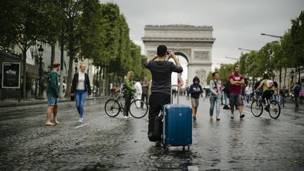 Paris : la journée sans voitures s'étend à toute la capitale