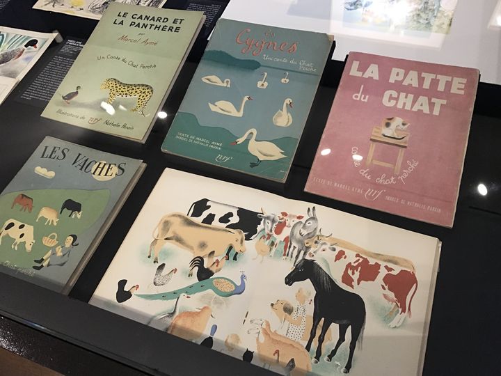 "Les contes du Chat perché" de Marcel Aymé (NRF), exposés à la galerie Gallimard, avril 2019 (Laurence Houot / franceinfo culture)