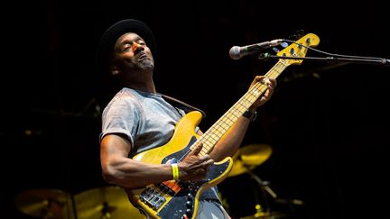 Le bassiste américain Marcus Miller en concert à Madrid en juillet 2023 (PIERRE-PHILIPPE MARCOU / AFP)