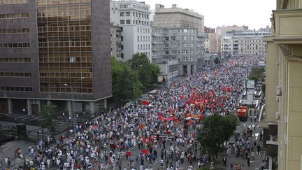 Des dizaines de miliers de Russes ont d&eacute;fil&eacute; mardi 12 juin 2012 &agrave; Moscou contre le pr&eacute;sident Vladimir Poutine. ( TATYANA MAKEYEVA / REUTERS)