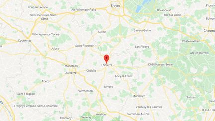 Tonnerre (Yonne) (GOOGLE MAPS)