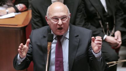 Le ministre du Travail, Michel Sapin, &agrave; l'Assembl&eacute;e nationale &agrave; Paris, le 5 juin 2013.&nbsp; (JACQUES DEMARTHON / AFP)