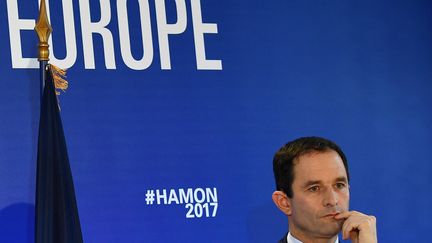 Benoît Hamon, candidat du PS à la présidentielle, lors d'une conférence de presse le 10 mars dernier à Paris.&nbsp; (GABRIEL BOUYS / AFP)