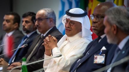 Le ministre saoudien de l'Energie,&nbsp;Abdelaziz ben Salman, s'exprime durant une conférence de presse de l'Organisation des pays exportateurs de pétrole à Vienne (Autriche), le 5 octobre 2022.&nbsp; (VLADIMIR SIMICEK / AFP)