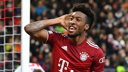 Kingsley Coman célèbre son but face à Salzbourg, le 16 février 2022. (KERSTIN JOENSSON / AFP)