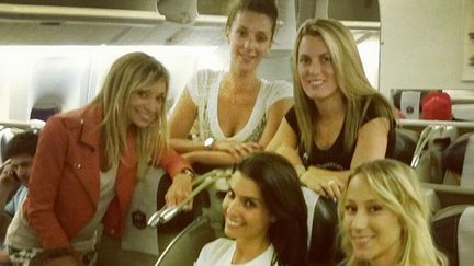 Fiona Cabaye (à gauche), Ludivine Sagna (en bas en blanc), Sandra Evra (en bas à droite)