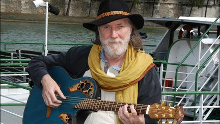 François Corbier, auteur, compositeur et interprète, le 27 mai 2006 à Paris. (JEANNEAU/SIPA)