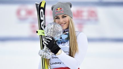 Lindsey Vonn remporte la Coupe du monde de la descente, en 2016 (FABRICE COFFRINI / AFP)