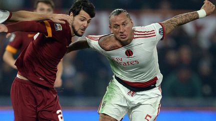 Destro (Roma) et Mexes (AC Milan) (FILIPPO MONTEFORTE / AFP)