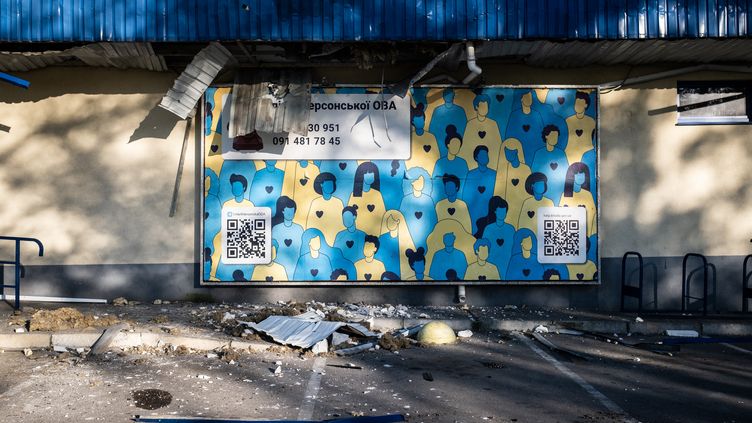 A supermarket damaged by Russian bombing, in Kherson, Ukraine, May 3, 2023. (VIRGINIE NGUYEN HOANG / HANS LUCAS / AFP)